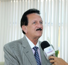 http://www.luiscardoso.com.br/wp-content/uploads/2012/07/Edmar-Cutrim-presidente-do-TCE-e1343486186967.jpg