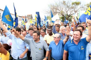 O senador Aécio Neves esteve em São Luís, reforçando a campanha do prefeito João Castelo. Foto: Honório Moreira. OIMP/D.A Press