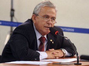 O secretário de Estado da Educação, Pedro Fernandes. Foto: Reprodução