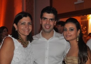 Governadora Roseana ao lado do genro Gustavo Amorim e a filha Rafaela Sarney